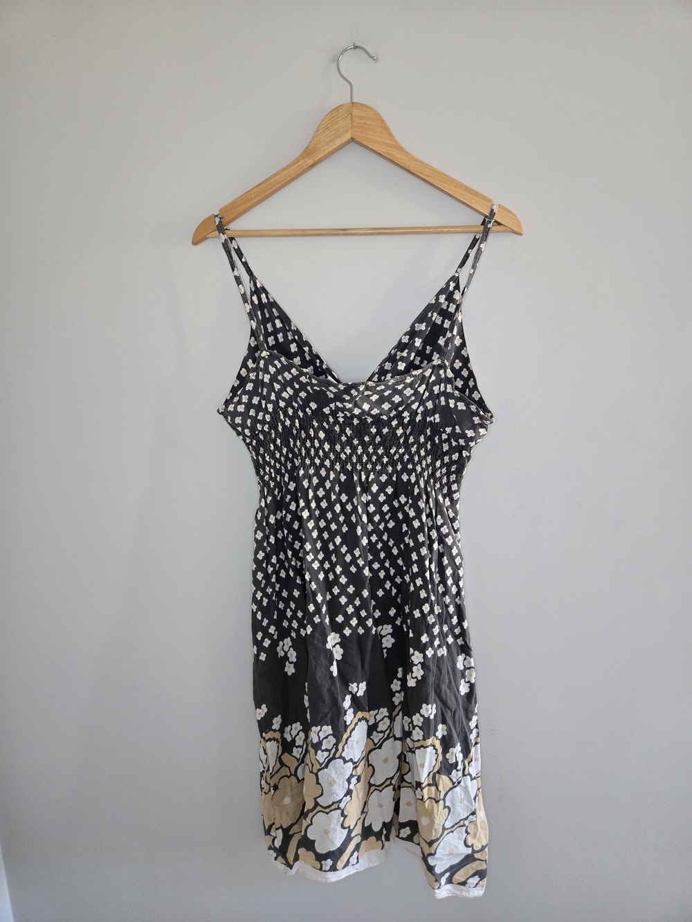 Lan Z vintage floral-print midi sundress, smocked waist and v-neck, 100% cotton - Picture 4 of 7